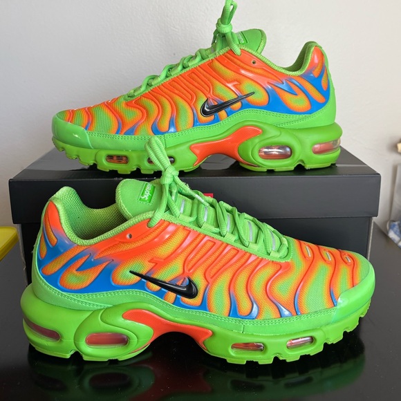 Supreme Nike Air Max Plus TN -  ‘Mean Green’ 
9.5 men’s - Picture 3 of 8